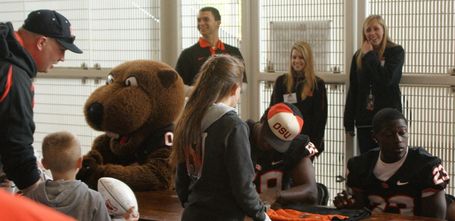 Benny_autograph_dsc03084_medium