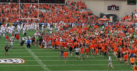 Beavers_celebrate_dsc03891_medium