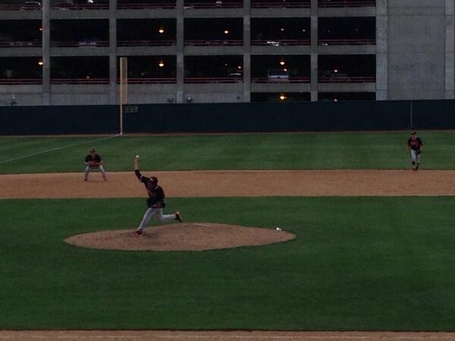 Bl3dk8zcuaa_ewe_medium