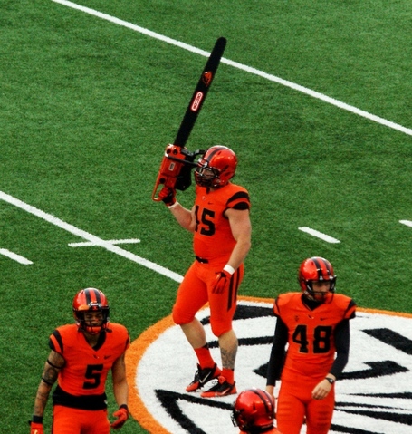 Dylan_wynn_chainsaw_dsc04235_cr_medium