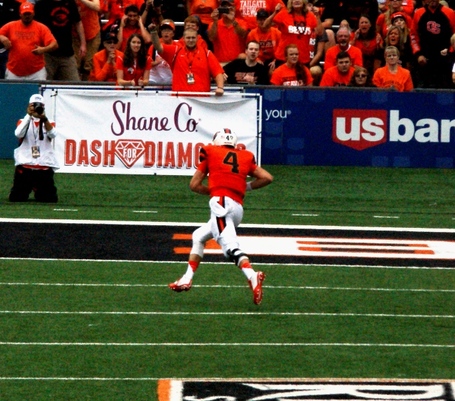 Sean_mannion_rushing_td_dsc04726_medium