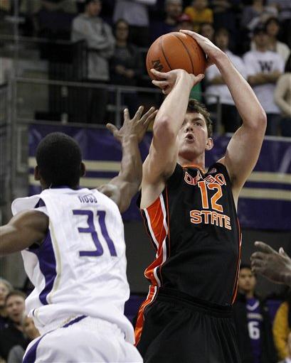 Angus_brandt_ap_elaine_thompson_medium