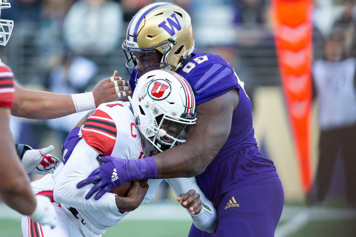 COLLEGE FOOTBALL: NOV 02 Utah at Washington