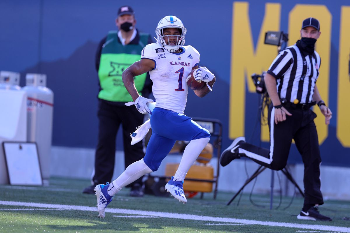 COLLEGE FOOTBALL: OCT 17 Kansas at West Virginia